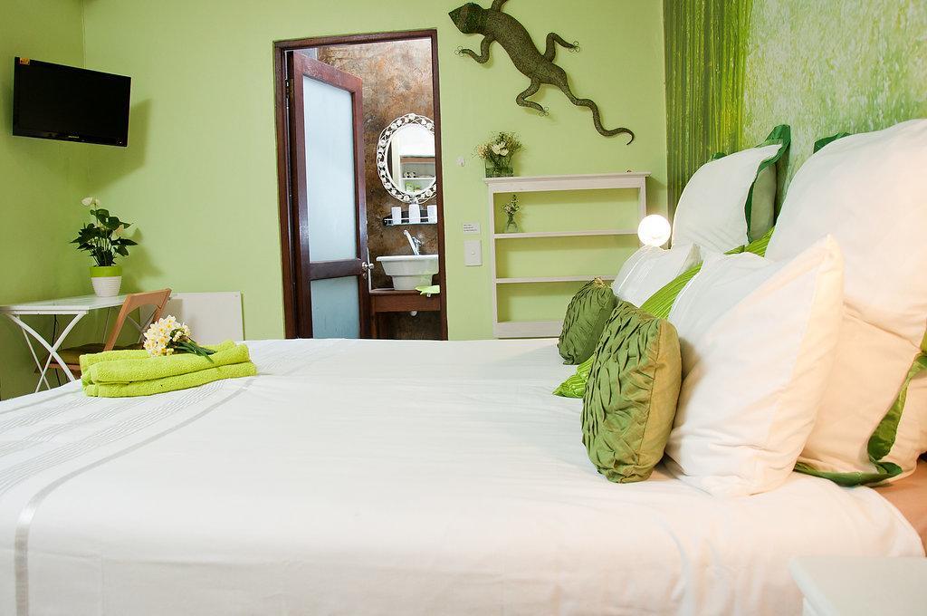 A Vue Guesthouse Somerset West Kültér fotó